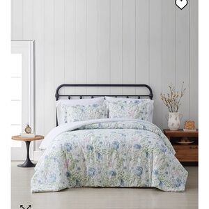 NWT COTTAGE CLASSICS KING COMFORTER SET